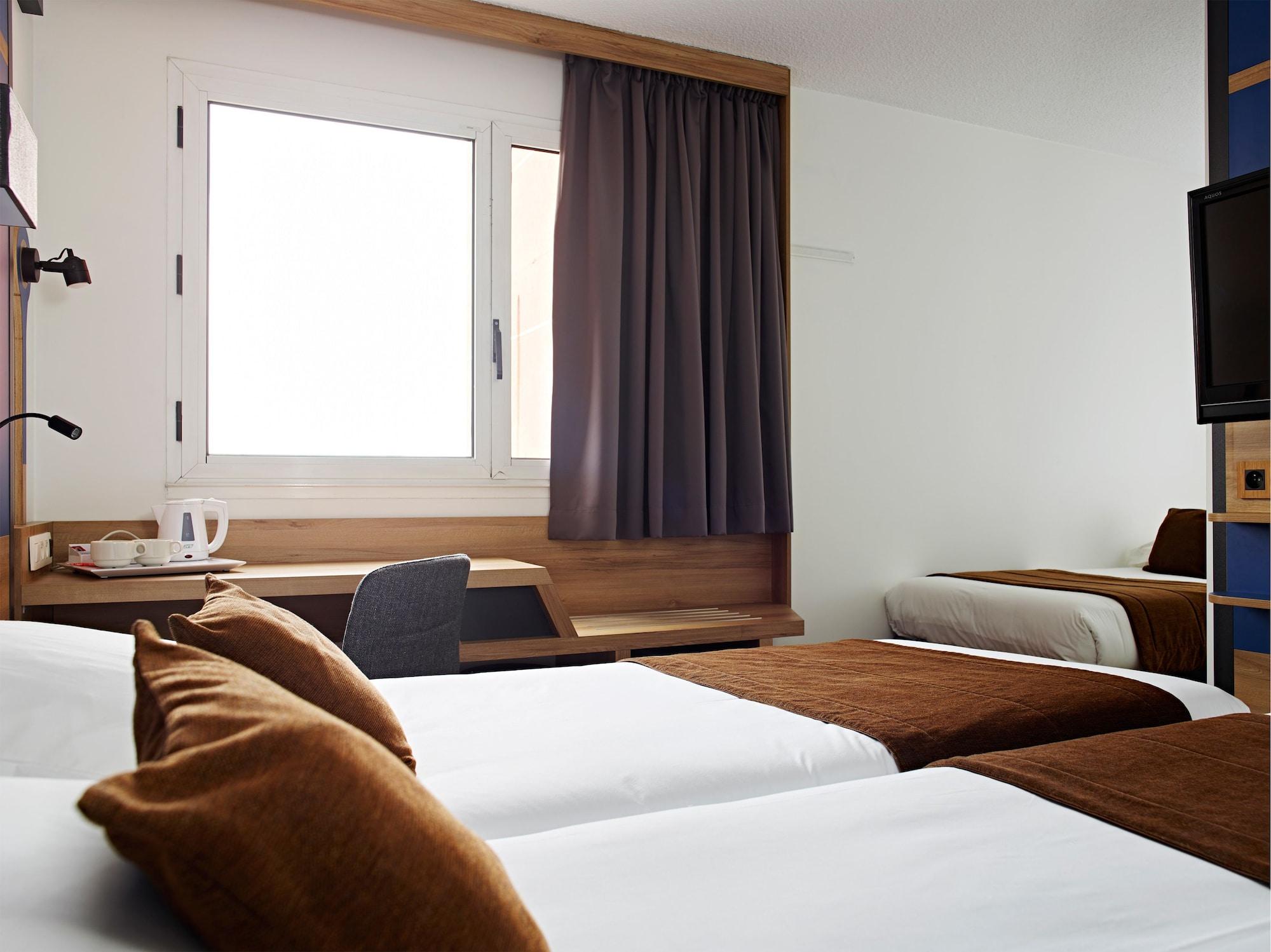 Hotel Median Congres Paris